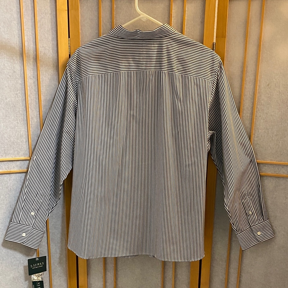 Women’s Lauren Ralph Lauren Black/White Striped Blouse NWT - Picture 3 of 5
